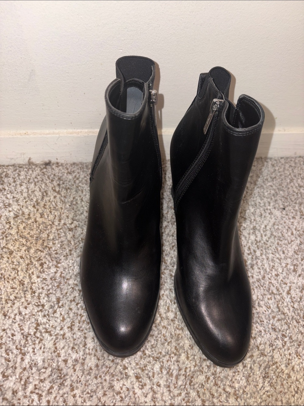 Unisa Black Leather Ankle Booties with Diagonal Side Zips